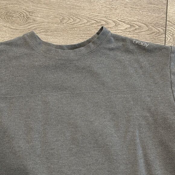 Brady Brand Shirt Mens Size Large Training Short Sleeve Gray Active Workout - Picture 1 of 7